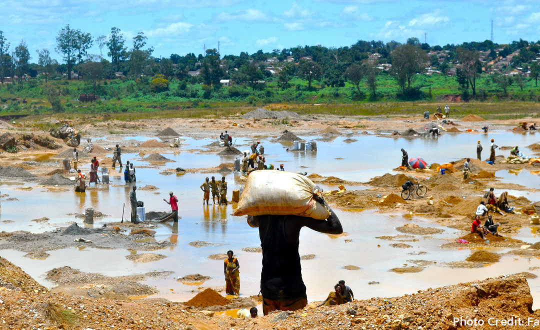 5  Challenges of Artisanal Mining That Mobile Tech Can Help Solve